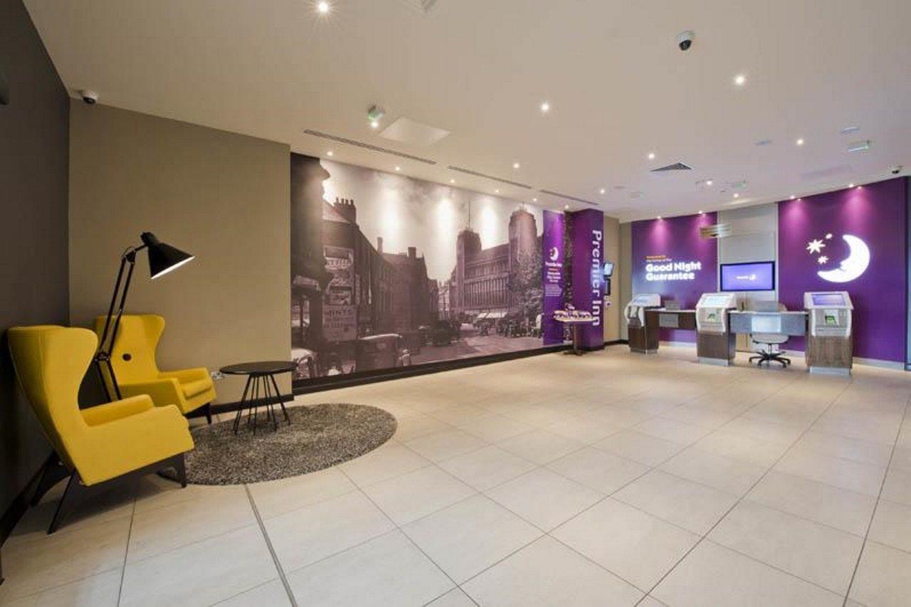 Premier Inn Newcastle City Centre Exterior photo