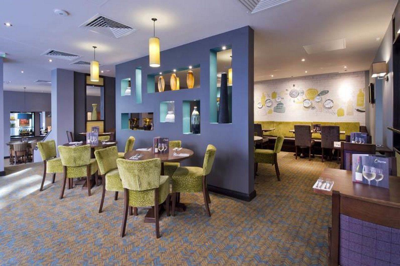 Premier Inn Newcastle City Centre Exterior photo