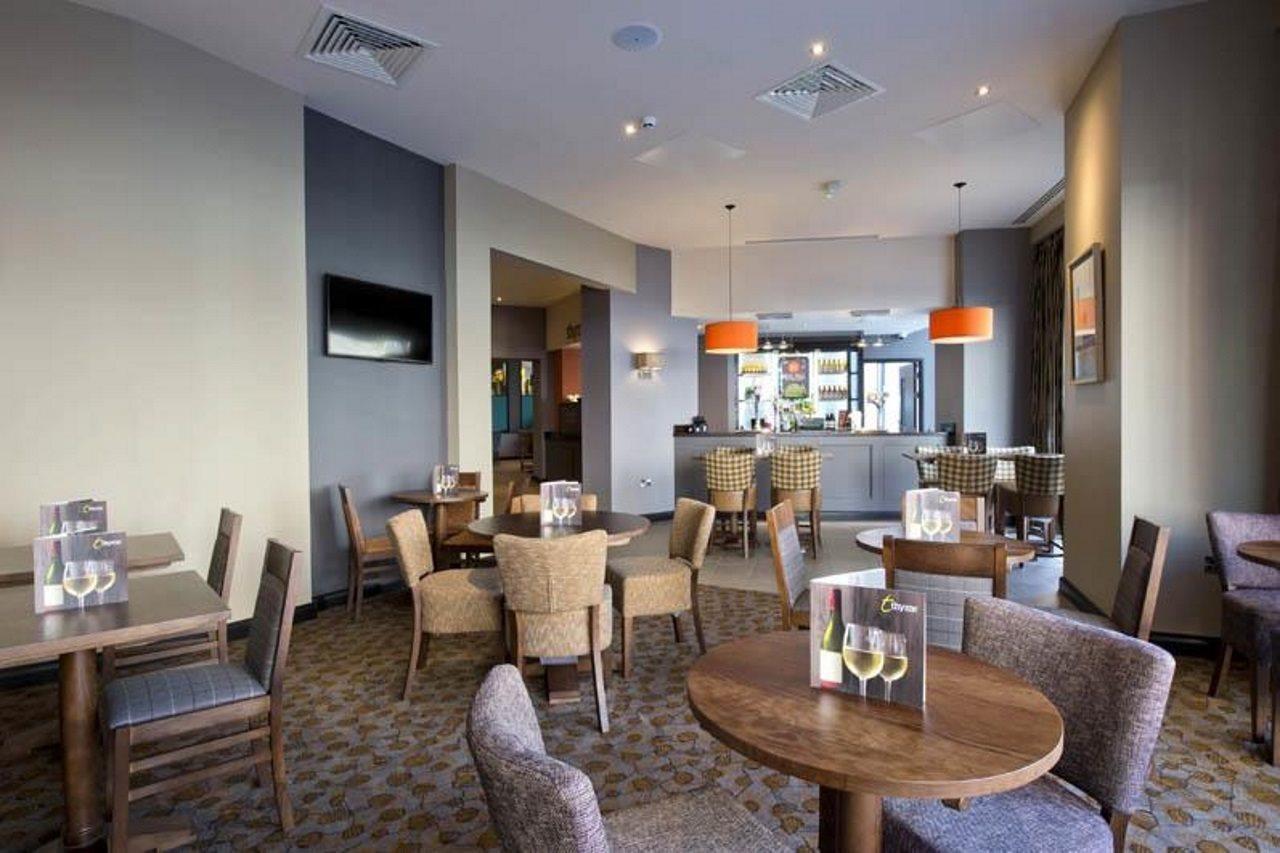 Premier Inn Newcastle City Centre Exterior photo
