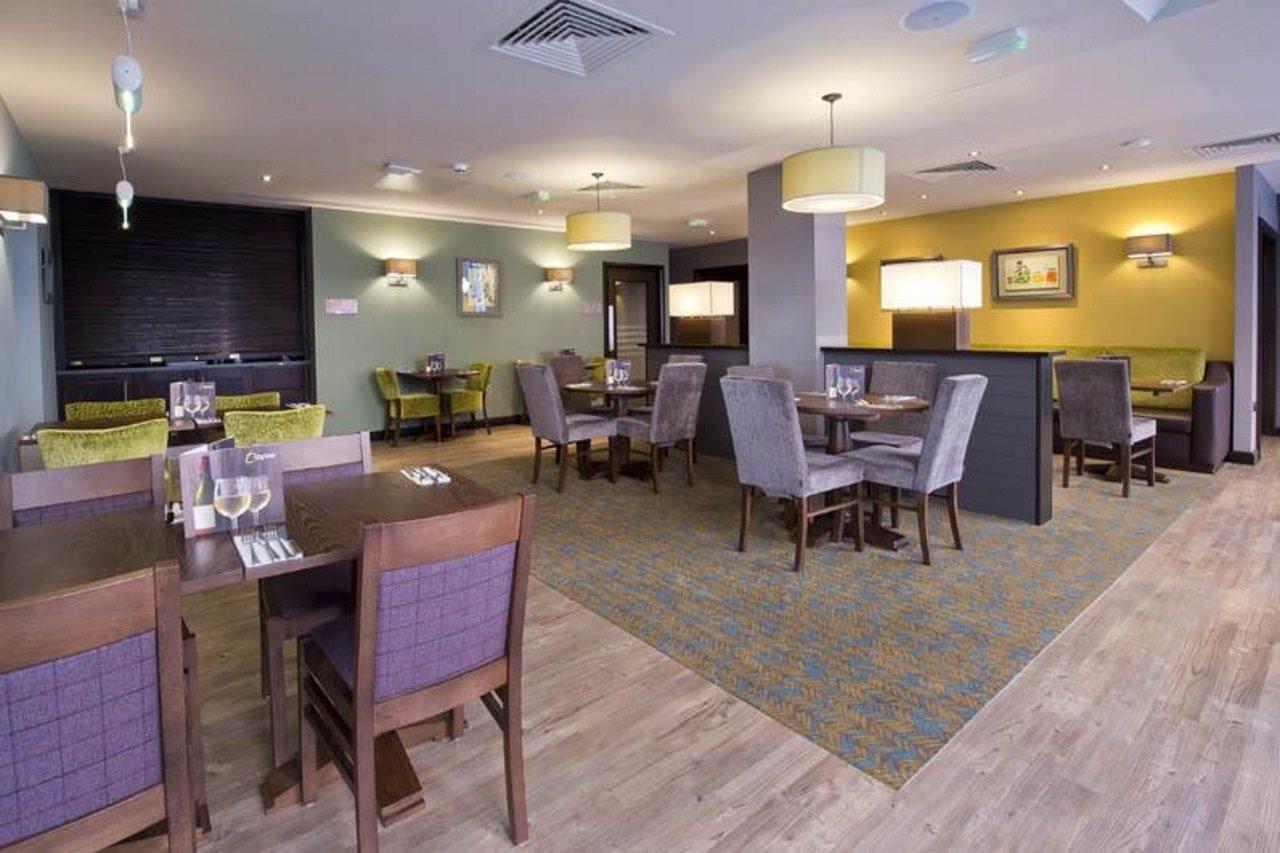 Premier Inn Newcastle City Centre Exterior photo